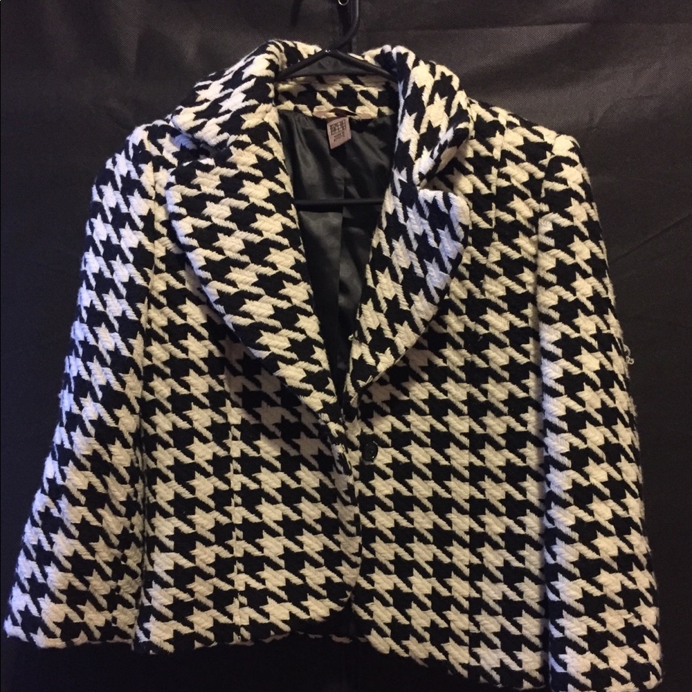 Jacket - Picture 1 of 3